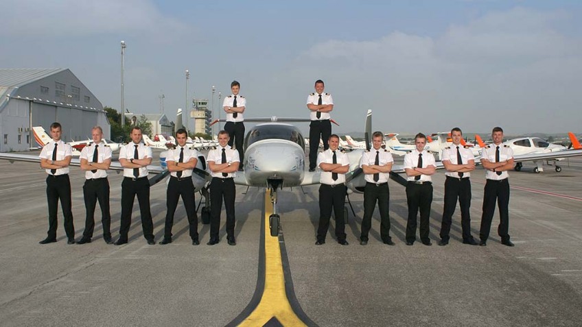 Aer Lingus, BA and self-sponsored graduation at FTEJerez